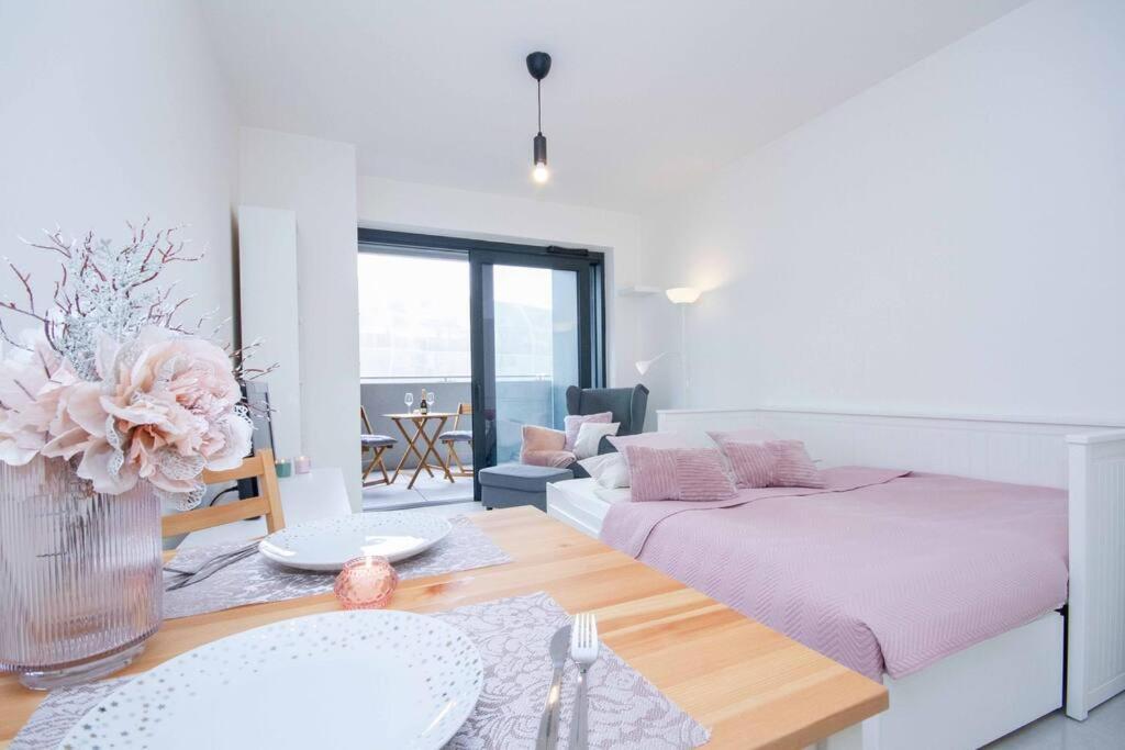 Apartment In Bratislava With Free Parking Екстериор снимка