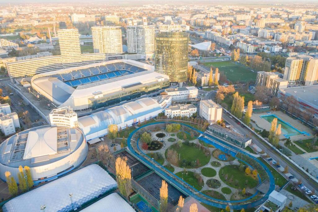 Apartment In Bratislava With Free Parking Екстериор снимка